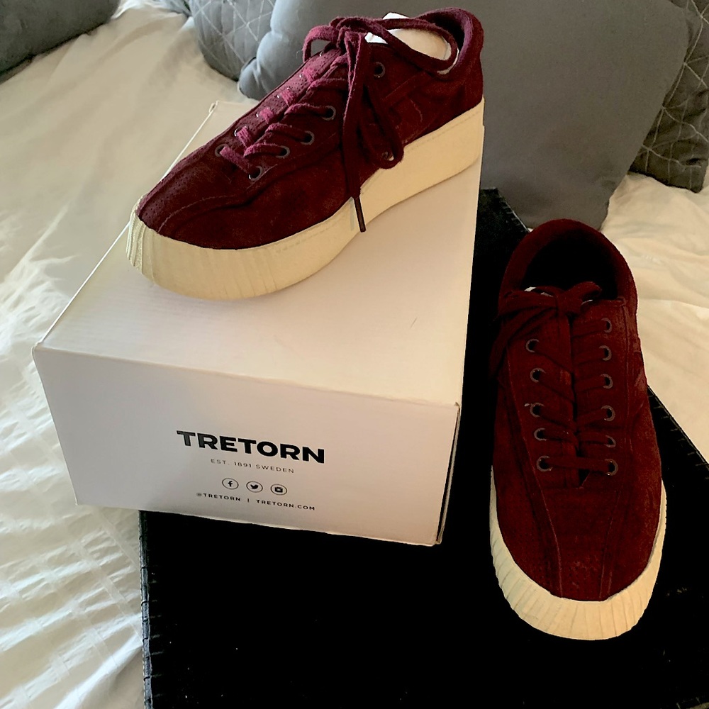 Tretorn Suede Tennis Shoe